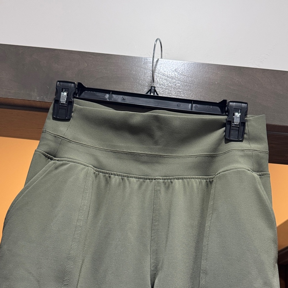 Athleta Olive Cargo Joggers - Picture 4 of 6